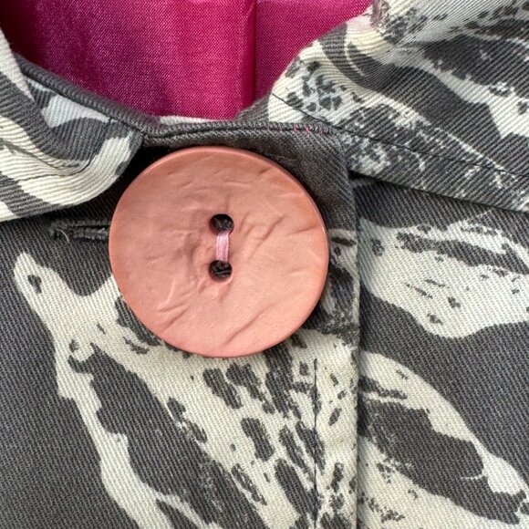 3 Sisters Women Gray Off White Floral‎ Pink Large Button Closure Jacket Sz Small - Picture 9 of 9